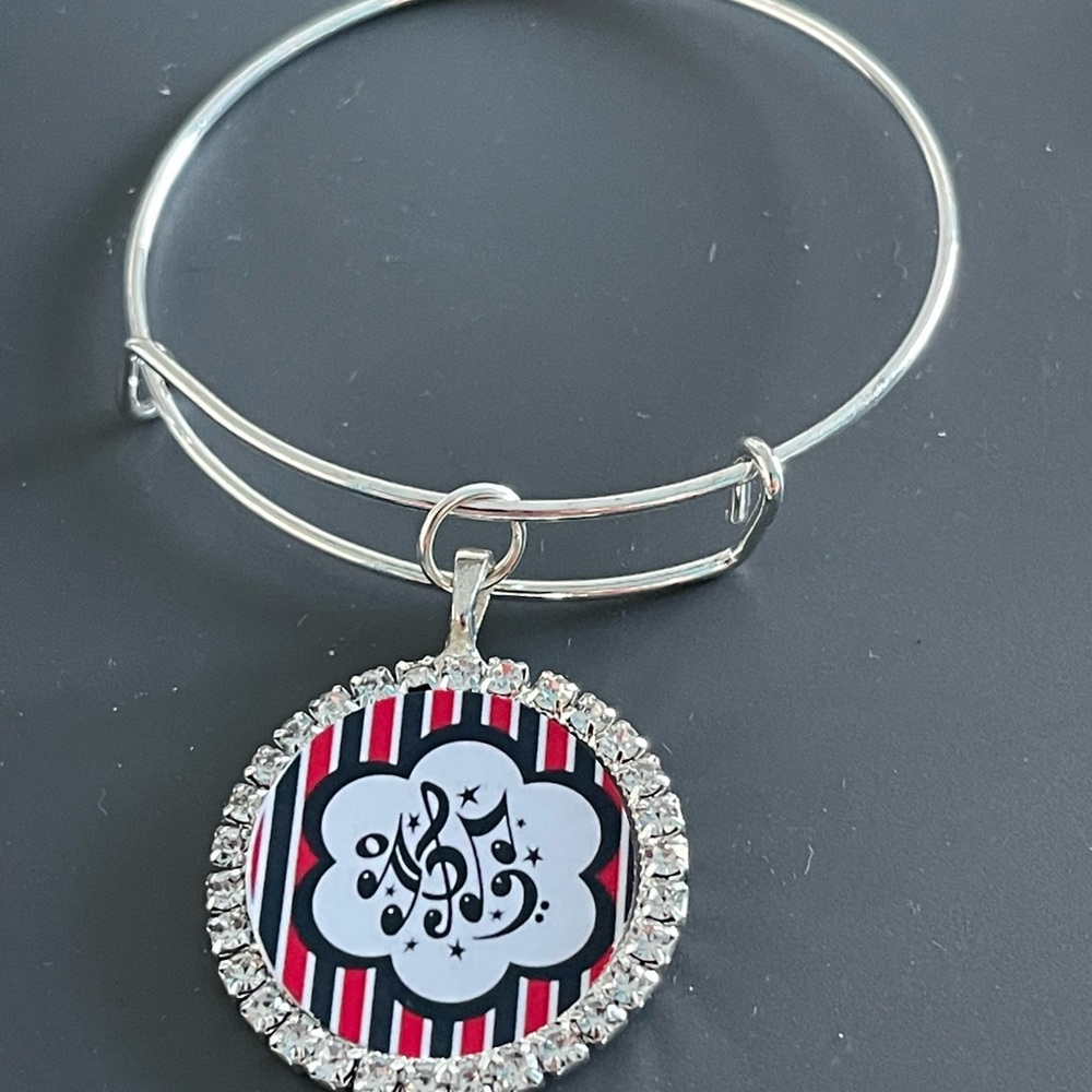 Music note charm bracelet